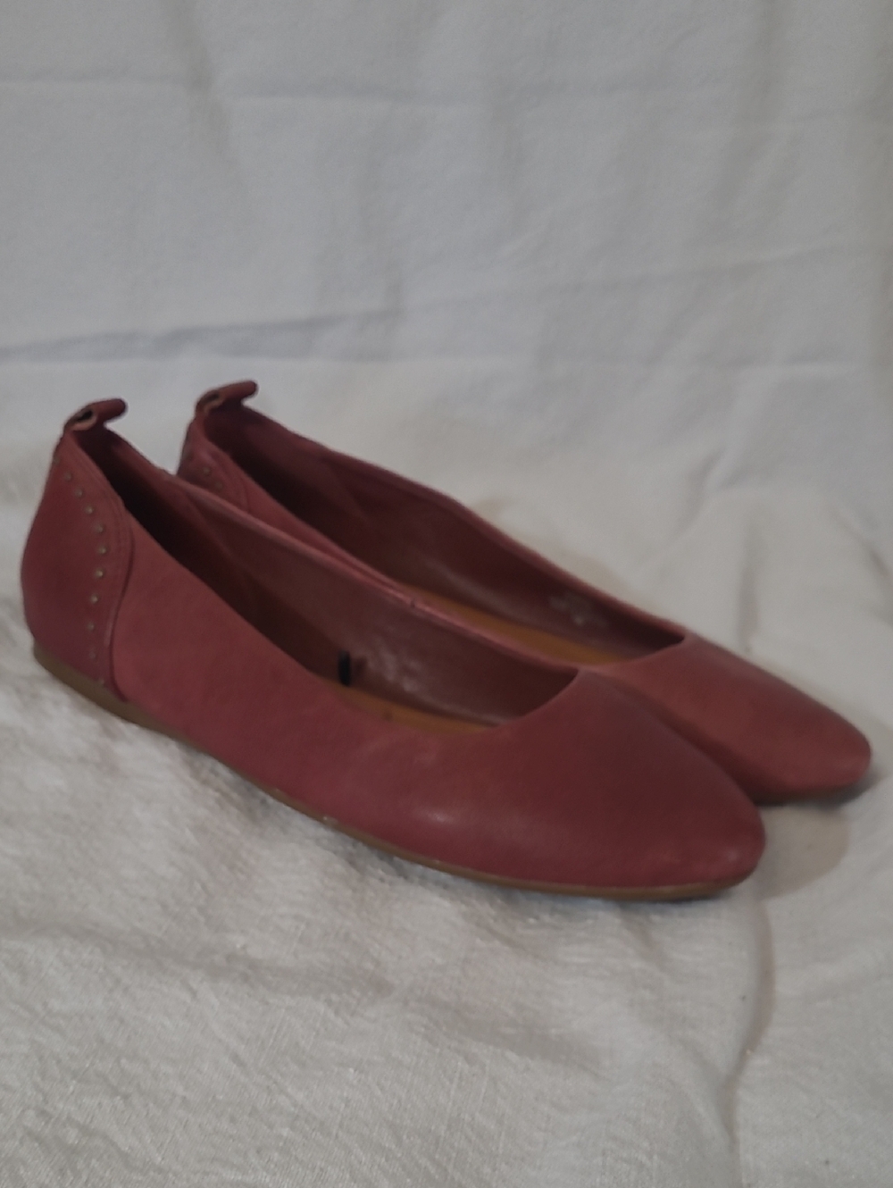LUCKY BRAND LP-Cayna Burgundy Leather Pointed Studded Flats Size 8M